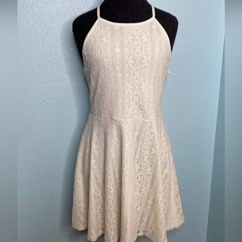Mossimo Supply Co Women Size Large White Strapless Lace Fit‎ & Flare Lined Dress